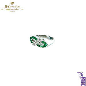 White Gold Baguette Cut Emerald & Brilliant Cut Diamond Ring - 0.40ct-17625