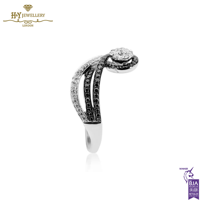 White Gold Brilliant Cut Diamond & Onyx Ring - 0.52ct-14269