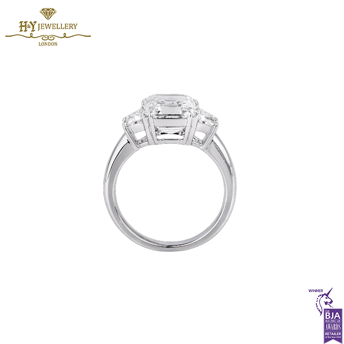 White Gold Asscher & Trapeze Cut Diamond Ring - 3.58ct-14028