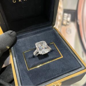 Graff Emerald Cut Diamond Promise Ring with Tapered Baguette Diamond Shoulders - 14.19ct-14372