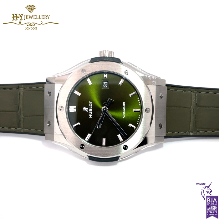 Hublot Classic Fusion Titanium Green - ref 542.NX.8970.LR-17176