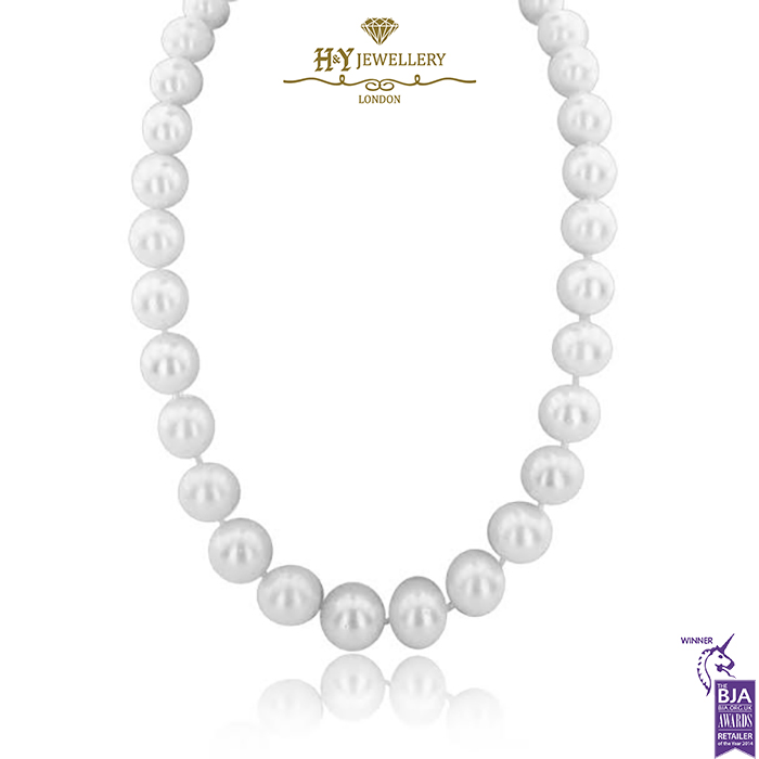 White Gold Pearl & Diamond Necklace - 0.18ct -0