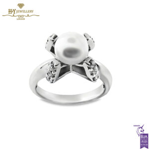 White Gold Pearl & Brilliant Cut Diamond Ring - 0.24ct-0