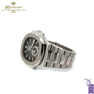 Patek Philippe Nautilus Steel {DISCONTINUED} - ref 5726/1A-001-16110