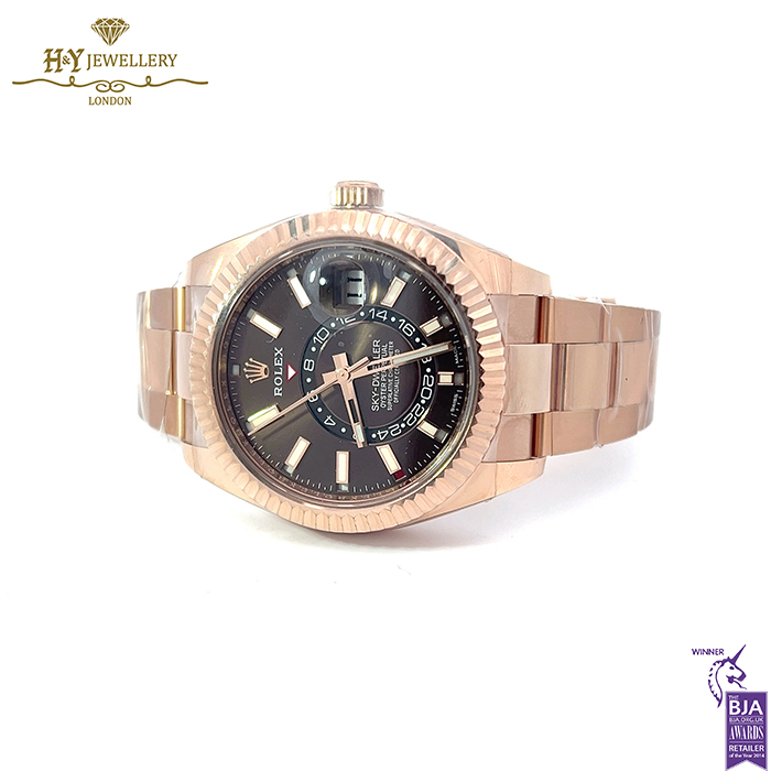 Rolex Sky-Dweller Chocolate Dial Everose Gold - ref 326935-15768