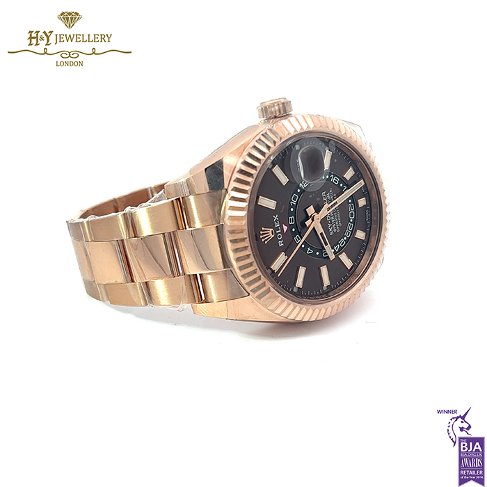 Rolex Sky-Dweller Chocolate Dial Everose Gold - ref 326935-15770