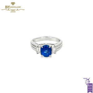 Platinum Oval Sapphire Cut & Baguette Diamond Cut Ring - 0.40ct-0