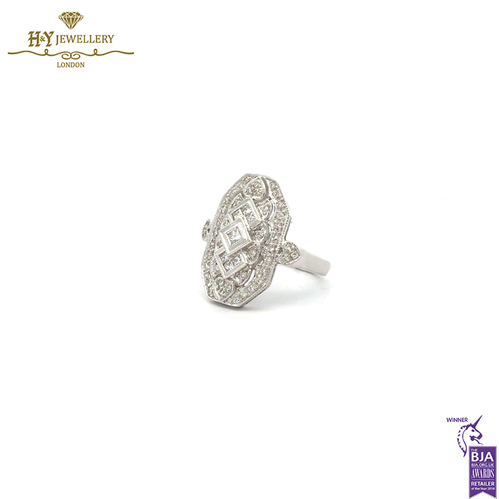 White Gold Round Brilliant & Princess Cut Ring - 0.47ct-16507