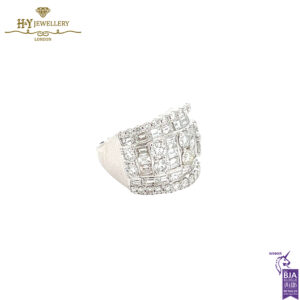 White Gold Round Brilliant Cut & Baguette Diamond Cut Ring - 4.60ct-16417