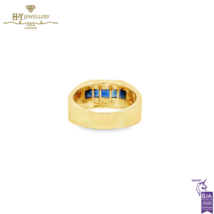 Men’s Yellow Gold Block Design Ring with Diamond & Princess-Cut Sapphire - 1.54ct-18005