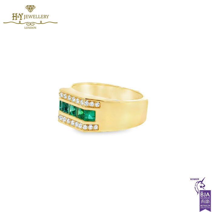Men’s Yellow Gold Block Design Ring with Diamond & Princess-Cut Emerald - 1.17ct-18012